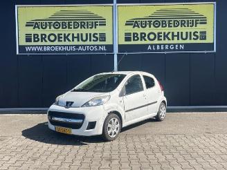 Auto da rottamare Peugeot 107 107, Hatchback, 2005 / 2014 1.0 12V 2011/10