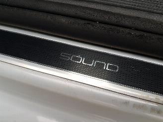 Volkswagen Golf 1.6 TDI Comfortline SOUND-Edition picture 24