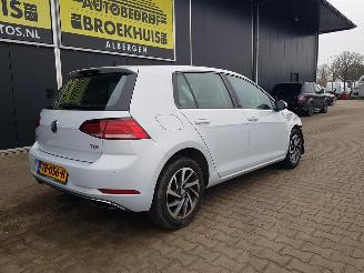 Volkswagen Golf 1.6 TDI Comfortline SOUND-Edition picture 6