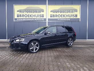 krockskadad bil auto Volvo V-70 2.4 D5 Momentum 2008/4