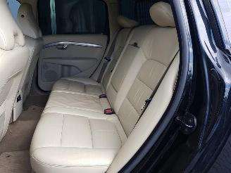 Volvo V-70 2.4 D5 Momentum picture 14