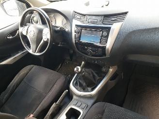Nissan Navara 2.3 dCi Tekna King Cab picture 18