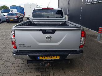 Nissan Navara 2.3 dCi Tekna King Cab picture 5