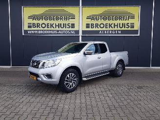 krockskadad bil bedrijf Nissan Navara 2.3 dCi Tekna King Cab 2016/5