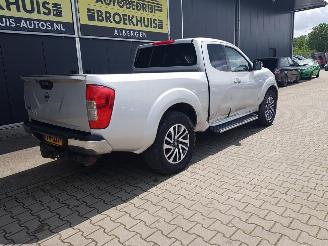 Nissan Navara 2.3 dCi Tekna King Cab picture 7