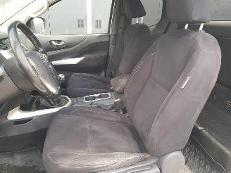 Nissan Navara 2.3 dCi Tekna King Cab picture 16