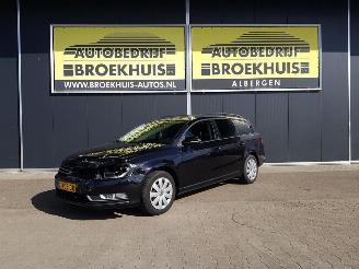 uszkodzony samochody osobowe Volkswagen Passat 1.4 TSI Trendline BlueMotion 2011/2