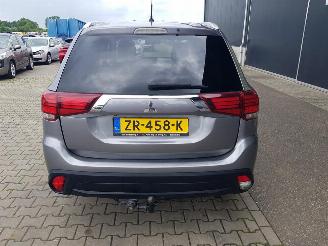 Mitsubishi Outlander 2.2 DI-D Instyle 4WD 7-persoons picture 5