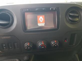 Renault Master T35 2.3 dCi L3H3 picture 16