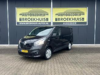 skadebil bedrijf Renault Trafic 1.6 dCi T27 L1H1 Comfort 2016/4