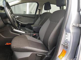 Ford Focus Wagon 1.0 EcoBoost Trend picture 11