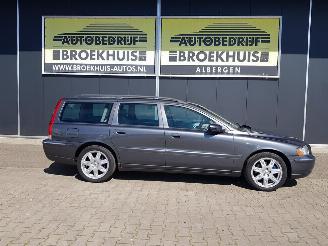 Volvo V-70 2.4 D5 picture 4