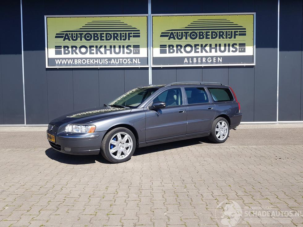 Volvo V-70 2.4 D5