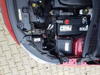 Peugeot 208 1.2 PureTech Allure picture 12