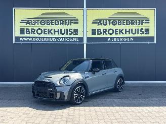Vaurioauto  passenger cars Mini Cooper S 5-Deurs 2.0 John Cooper Works 2021/7