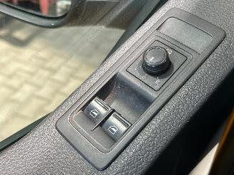 Volkswagen Transporter 2.0 TDI L2H1 DC Comfortline Plus picture 25