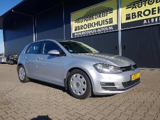 Volkswagen Golf 1.6 TDI Comfortline BlueMotion picture 6