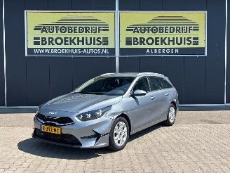 occasion passenger cars Kia Ceed Sportswagon 1.0 T-GDi DynamicLine 2022/10
