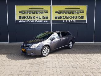 Voiture accidenté Toyota Avensis KOMBI T4 2011/4