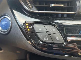 Toyota C-HR C-HR (X1,X5), SUV, 2016 1.8 16V Hybrid picture 21
