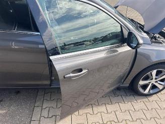 Peugeot 308 308 SW (L4/L9/LC/LJ/LR), Combi 5-drs, 2014 / 2021 1.2 12V e-THP PureTech 130 picture 22