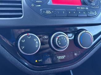 Kia Picanto 1.0 CVVT ISG Design Edition picture 23