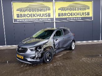 Vaurioauto  passenger cars Opel Mokka X 1.4 Turbo Black Edition 2019/1
