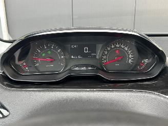 Peugeot 208 1.0 VTi Access picture 17
