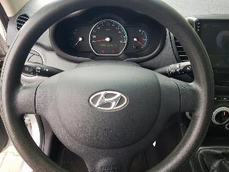 Hyundai I-10 1.1 Pure picture 18