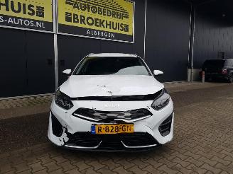 Kia Ceed Sportswagon 1.6 GDI PHEV DynamicPlusLine picture 3