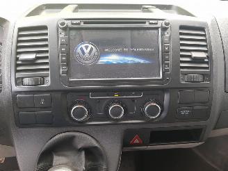 Volkswagen Transporter 2.0 TDI L2H1 DC Comfortline picture 16