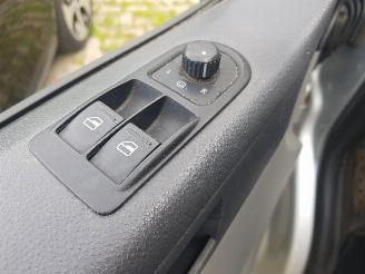 Volkswagen Transporter 2.0 TDI L2H1 DC Comfortline picture 21