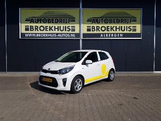 Schadeauto Kia Picanto 1.0 DPi ComfortLine 5p 2021/10