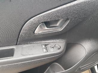 Opel Corsa 1.2 Edition picture 23