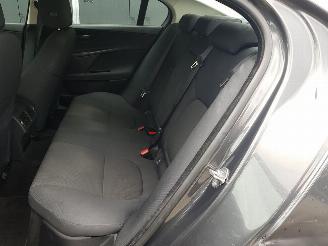 Jaguar XE 2.0 D Portfolio picture 14