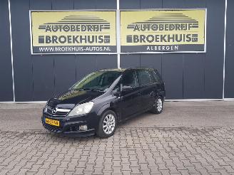 Vaurioauto  passenger cars Opel Zafira 1.6 Temptation 2008/1