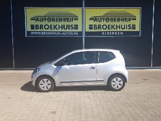 Volkswagen Up! 1.0 high up! BlueMotion picture 2