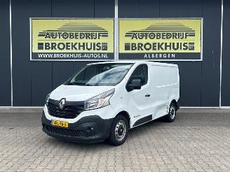 damaged commercial vehicles Renault Trafic 1.6 dCi T29 L1H1 Turbo2 Energy 2015/12