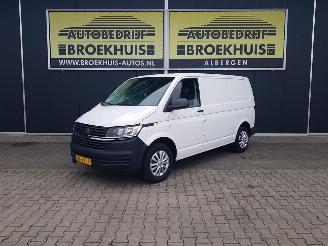 skadebil bedrijf Volkswagen Transporter 2.0 TDI L1H1 26 2023/9