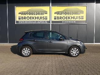 Peugeot 208 1.2 PureTech Blue Lion picture 4