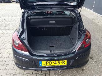 Opel Corsa 1.4-16V picture 20