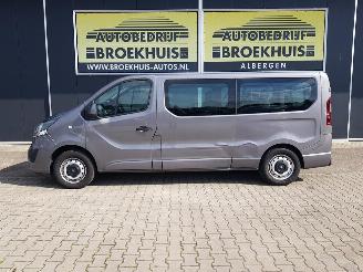 Opel Vivaro Combi 1.6 CDTI L2H1 BiTurbo ecoFLEX picture 2