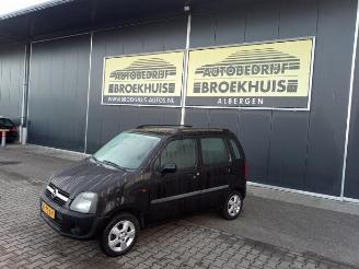 Salvage car Opel Agila Agila (A), MPV, 2000 / 2007 1.2 16V 2004/6