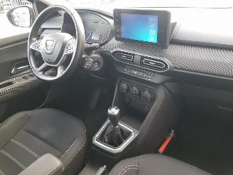 Dacia Sandero 1.0 TCe 90 Comfort picture 16