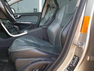 Volvo V-60 2.4 D6 AWD Plug-In Hybrid Summum picture 13
