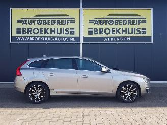Volvo V-60 2.4 D6 AWD Plug-In Hybrid Summum picture 4