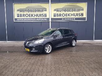 Voiture accidenté Renault Clio Estate 0.9 TCe Limited 2016/5