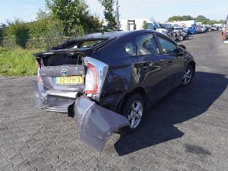 Vrakbiler auto Toyota Prius 1.8 16V 2012/3