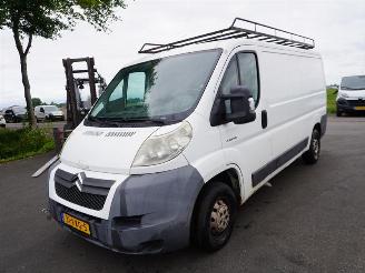 Citroën Jumper 33 L2H1  2.2HDI 120 picture 3