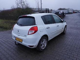 demontáž osobní automobily Renault Clio 1.5 dCi 2012/9
